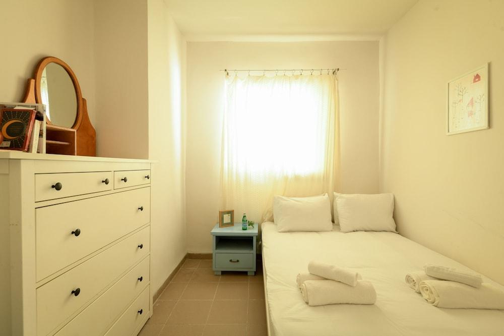 Beachside 3-BR Apt Perfect for Families