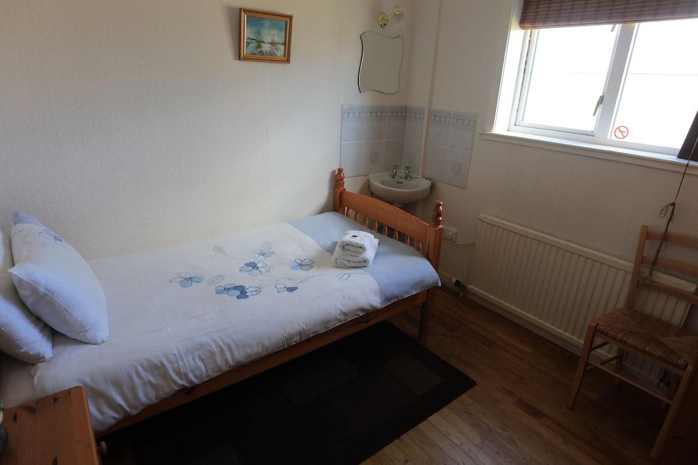 sandwick bay guest house