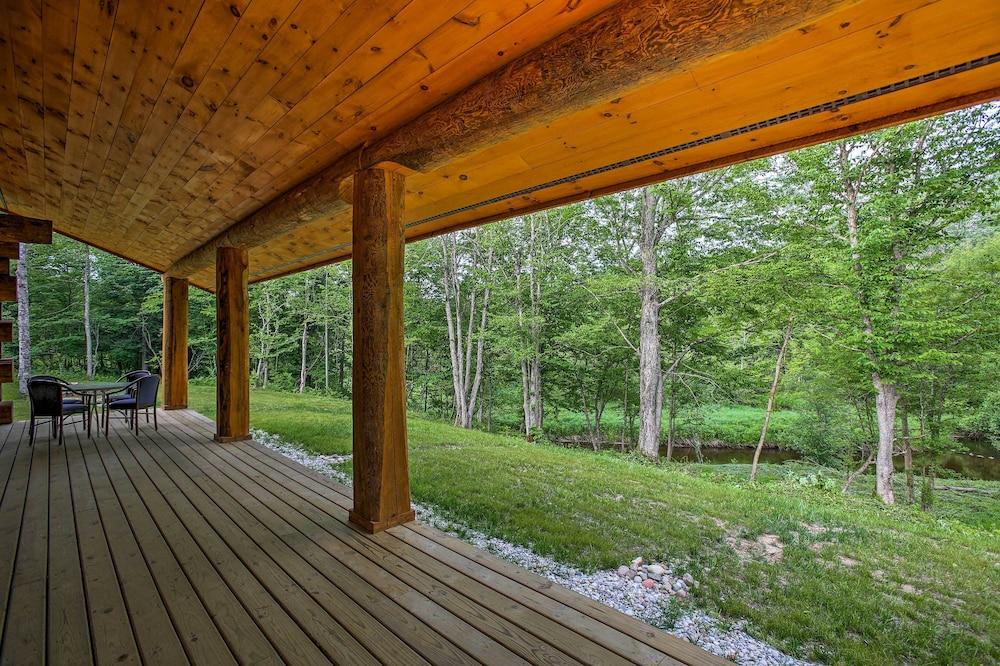 Custom Log Cabin w/ Deck & 45 Acres By Pine River!