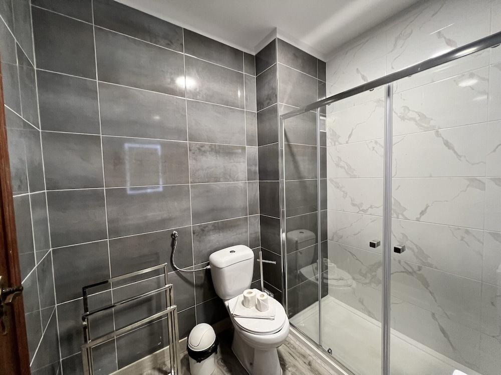 Portimão Classic With Pool by Homing